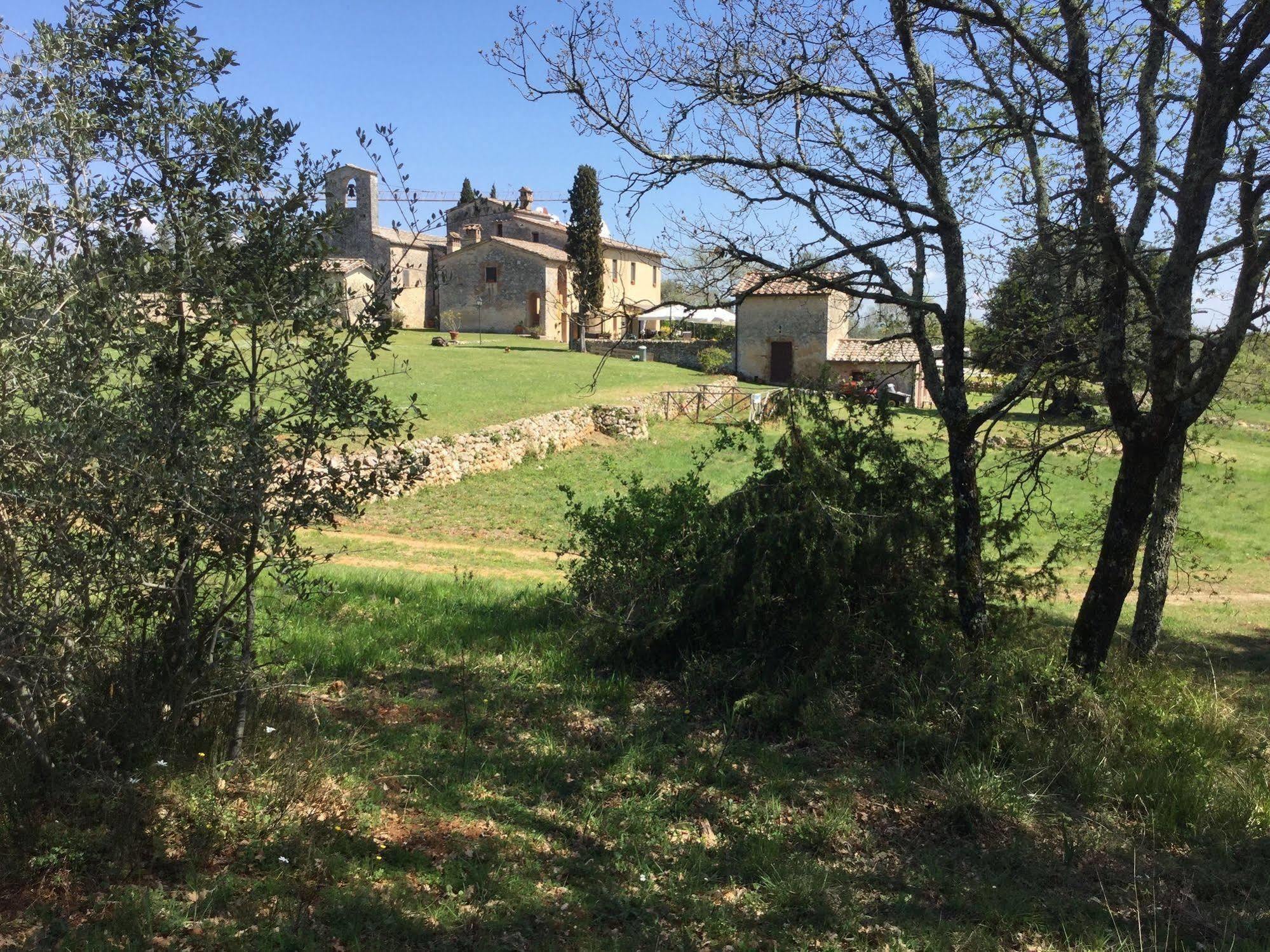 La Canonica Di San Michele Monteriggioni